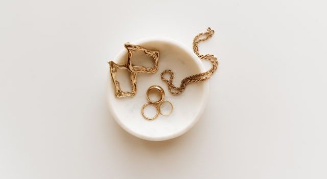 Une collection de bijoux plaqué or pour toutes vos envies